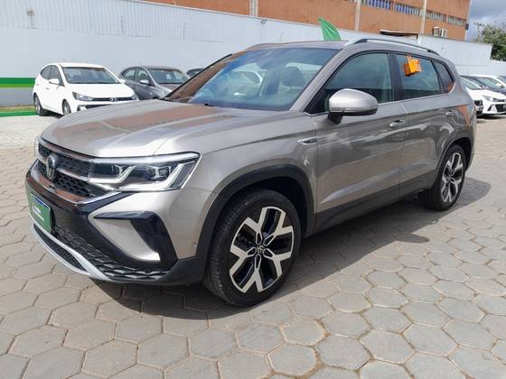 VOLKSWAGEN TAOS 1.4 250 TSI TOTAL FLEX HIGHLINE AUTOMÁTICO VOLKSWAGEN TAOS 1.4 250 TSI TOTAL FLEX HIGHLINE AUTOMÁTICO